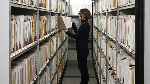 los armarios de cajones, resultan idóneos nuestros armarios de oficina