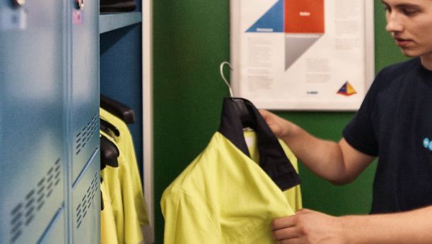 SCHUTZ UND SICHERHEIT
