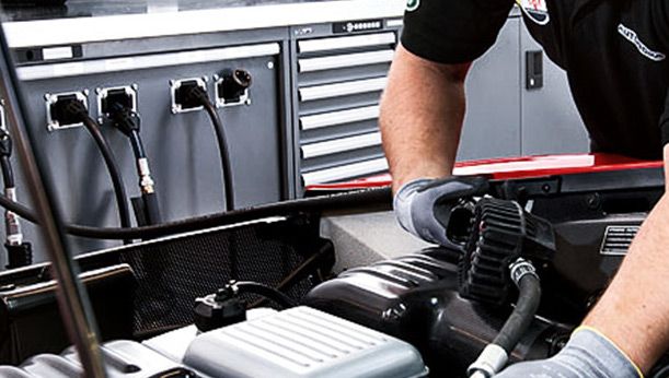 Unterhalt und Reparatur